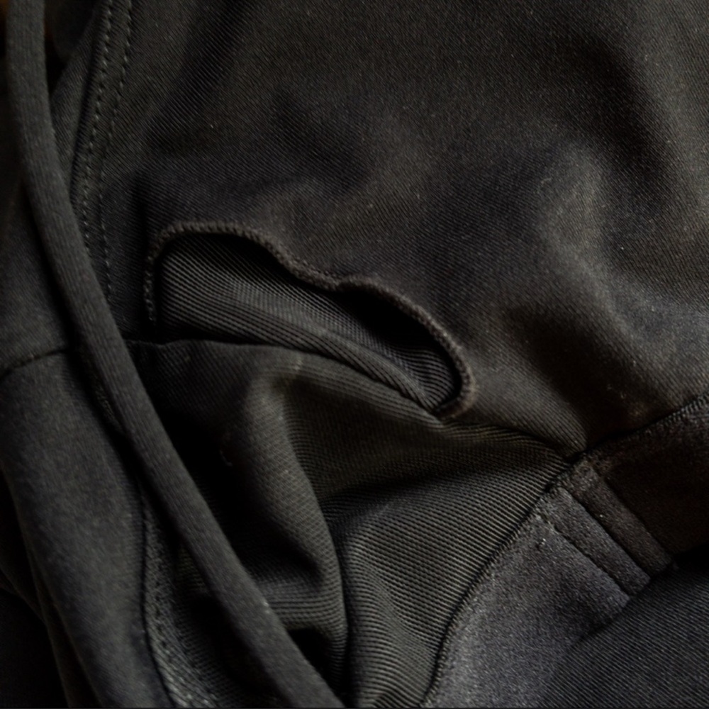 Fabletics Black Padded Loop Back Cutout Tank Top … - image 8